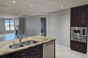 7181 E Camelback Rd, Scottsdale, AZ 85251 - Photo 11