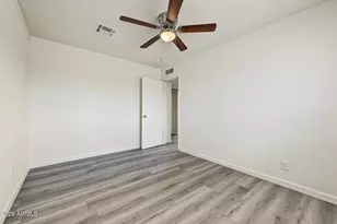 8806 N 28th Dr, Phoenix, AZ 85051 - Photo 27
