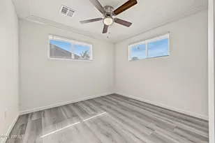 8806 N 28th Dr, Phoenix, AZ 85051 - Photo 19