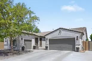10190 W Patrick Ln, Peoria, AZ 85383 - Photo 7
