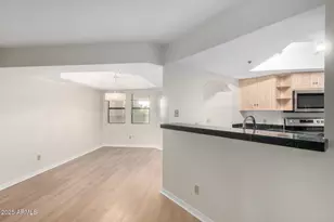 5104 N 32nd St, Phoenix, AZ 85018 - Photo 11