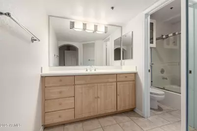 5104 N 32nd Street #332, Phoenix, AZ 85018 - Photo 17