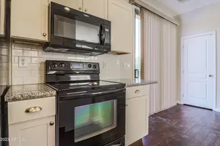 15304 W Wethersfield Rd, Surprise, AZ 85379 - Photo 11