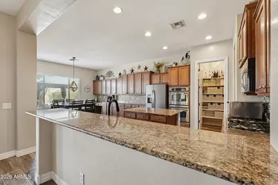 18428 W Montebello Avenue, Litchfield Park, AZ 85340 - Photo 11
