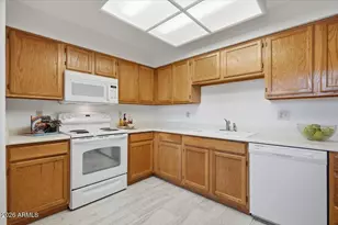 9430 E Mission Ln, Scottsdale, AZ 85258 - Photo 19