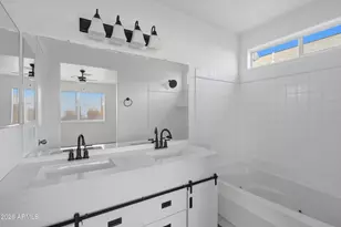 17403 N 28th Ave, Phoenix, AZ 85053 - Photo 17