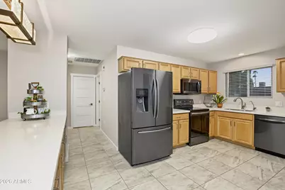 10531 W Clair Drive, Sun City, AZ 85351 - Photo 9