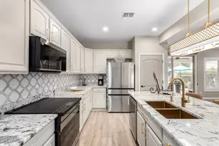 12860 W Junipero Dr, Sun City West, AZ 85375 - Photo 13