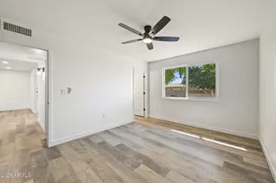 10323 W Deanne Dr, Sun City, AZ 85351 - Photo 13