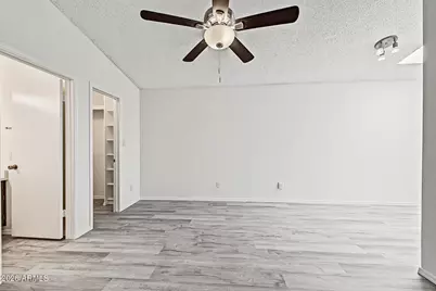 8140 N 107th Avenue #132, Peoria, AZ 85345 - Photo 11