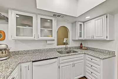 6732 N 16th Place, Phoenix, AZ 85016 - Photo 13