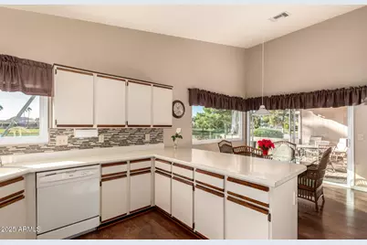 10439 E Sunnydale Drive, Sun Lakes, AZ 85248 - Photo 17
