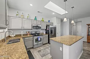 20031 N Clear Canyon Dr, Surprise, AZ 85374 - Photo 13