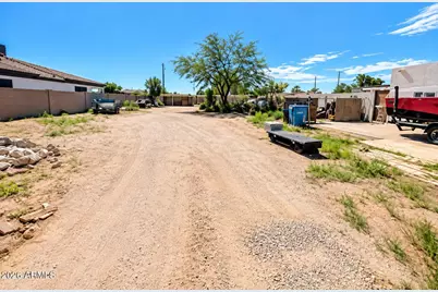 3021 E Saint John Road, Phoenix, AZ 85032 - Photo 9