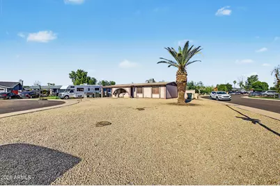 5123 N 68th Avenue, Glendale, AZ 85303 - Photo 5