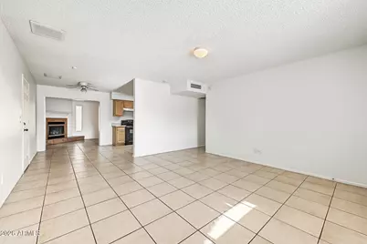 5123 N 68th Avenue, Glendale, AZ 85303 - Photo 9