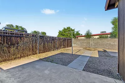 5123 N 68th Avenue, Glendale, AZ 85303 - Photo 25