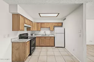 5123 N 68th Ave, Glendale, AZ 85303 - Photo 13