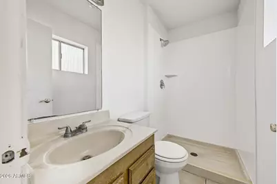 5123 N 68th Avenue, Glendale, AZ 85303 - Photo 19
