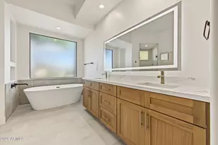10962 E Dale Ln, Scottsdale, AZ 85262 - Photo 23