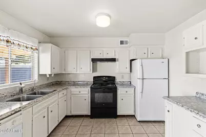 18419 N 32nd Lane, Phoenix, AZ 85053 - Photo 7