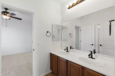15305 W Roma Avenue, Goodyear, AZ 85395 - Photo 55
