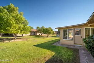 9542 W Shasta Dr, Sun City, AZ 85351 - Photo 11