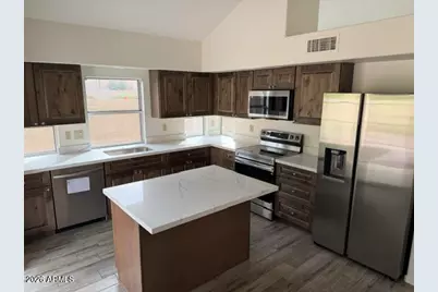 16657 S 12th Way, Phoenix, AZ 85048 - Photo 3