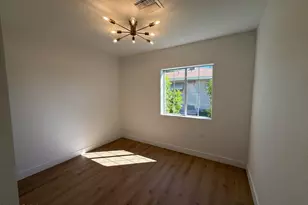717 W Cactus Wren Dr, Phoenix, AZ 85021 - Photo 33