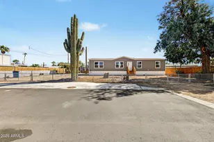 515 N Desert View Dr, Apache Junction, AZ 85120 - Photo 1