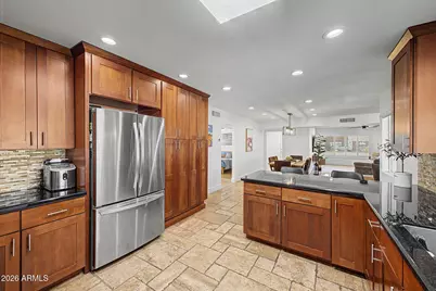 8633 E San Alfredo Drive, Scottsdale, AZ 85258 - Photo 13