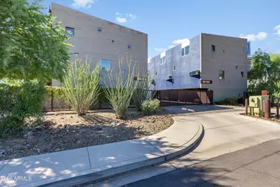 1145 E Whitton Avenue #1008, Phoenix, AZ 85014 - Photo 1
