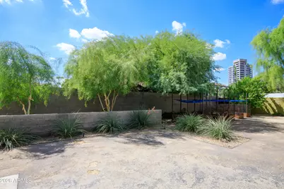 1145 E Whitton Avenue #1008, Phoenix, AZ 85014 - Photo 25