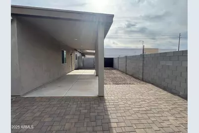 2814 E Roeser Road # 1, Phoenix, AZ 85040 - Photo 15