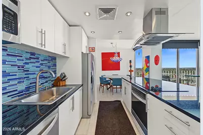 207 W Clarendon Avenue #C19, Phoenix, AZ 85013 - Photo 9