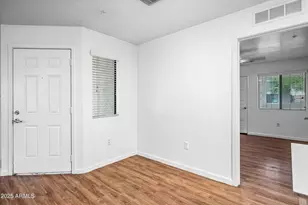 3065 N 67th Ave, Phoenix, AZ 85033 - Photo 11