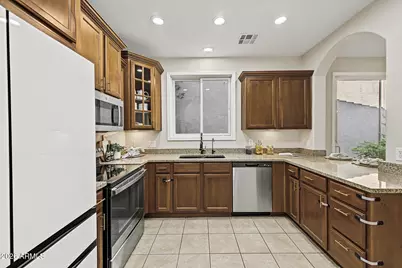 3881 E Gideon Way, Gilbert, AZ 85296 - Photo 9