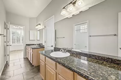 402 E Blue Eagle Lane, Phoenix, AZ 85086 - Photo 29