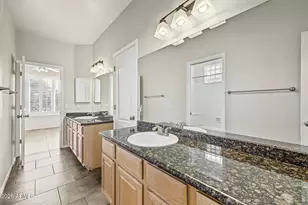 402 E Blue Eagle Ln, Phoenix, AZ 85086 - Photo 29