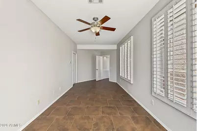 402 E Blue Eagle Lane, Phoenix, AZ 85086 - Photo 35