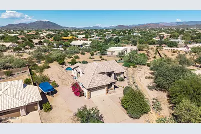402 E Blue Eagle Lane, Phoenix, AZ 85086 - Photo 5