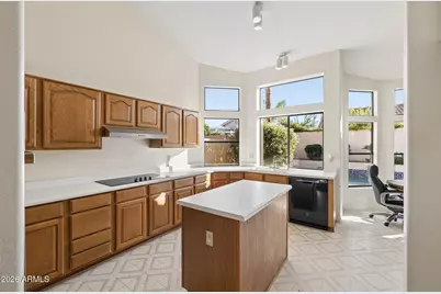 1047 W Coast Drive, Gilbert, AZ 85233 - Photo 5