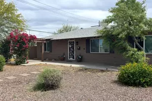 2301 W Cheery Lynn Rd, Phoenix, AZ 85015 - Photo 1