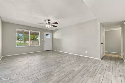 629 E Holmes Avenue, Mesa, AZ 85204 - Photo 13