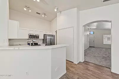 10215 E Kiva Avenue, Mesa, AZ 85209 - Photo 17
