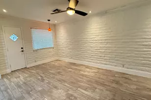 1116 E Fern Dr N, Phoenix, AZ 85014 - Photo 7