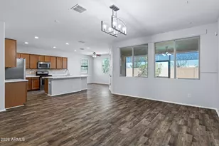 7704 S 23rd Ln, Phoenix, AZ 85041 - Photo 7