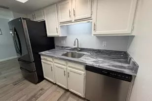 20222 N 21st Dr, Phoenix, AZ 85027 - Photo 15