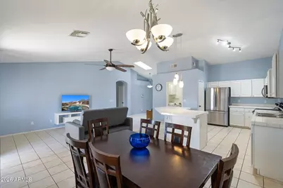 2823 E Blackhawk Drive, Phoenix, AZ 85050 - Photo 11