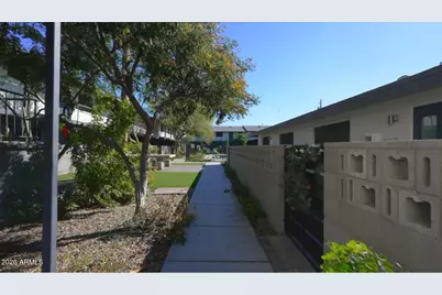 3025 N 36th Street #A1, Phoenix, AZ 85018 - Photo 1